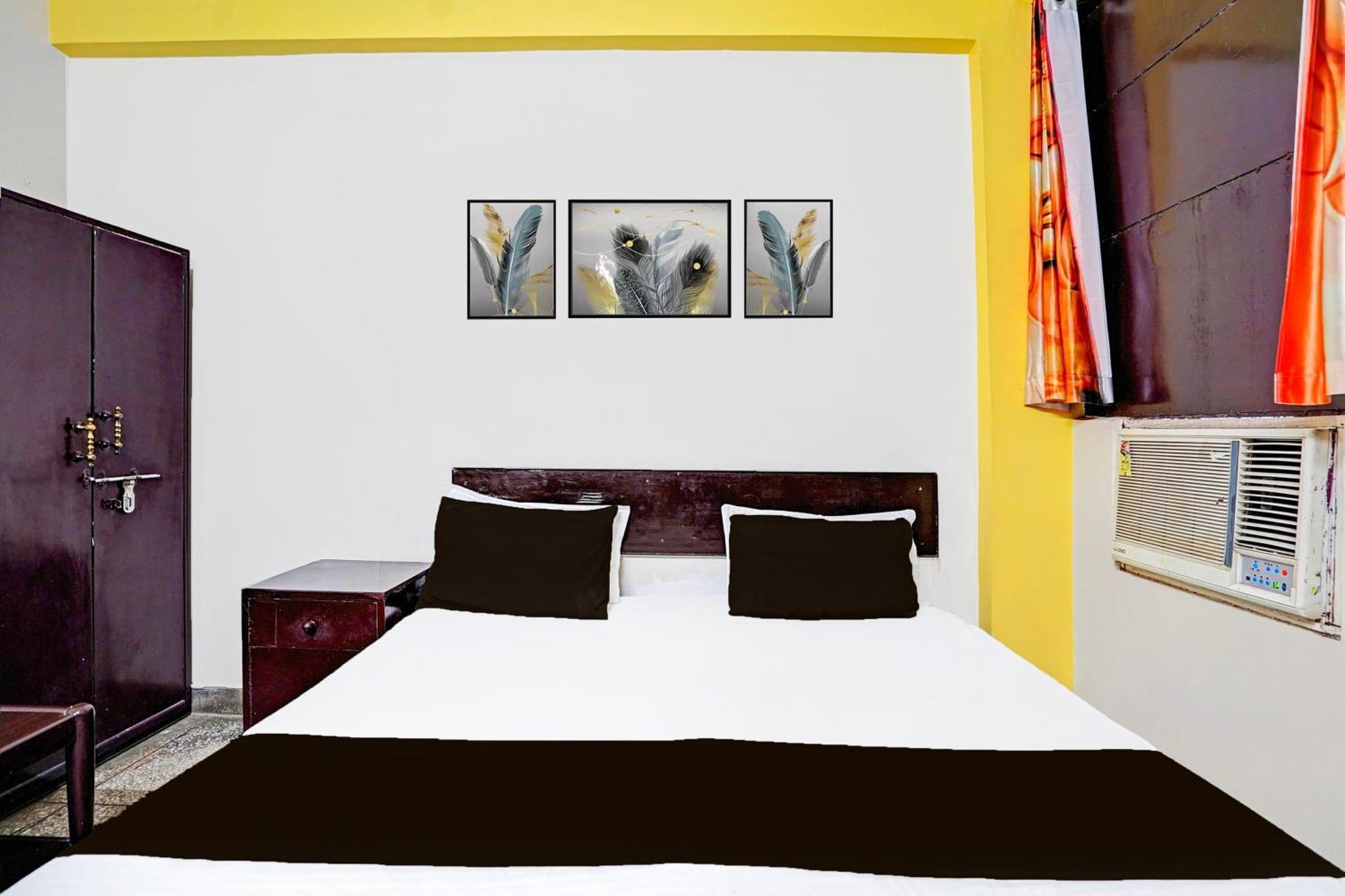 Hotel O Raj Mahal Канпур Екстериор снимка